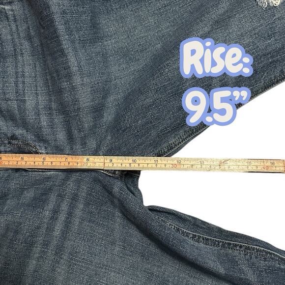 Old Navy Jeans Women’s 8 Medium Wash Distressed Boyfriend Straight Raw Hem - Picture 6 of 8